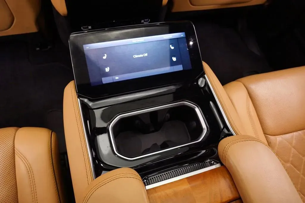 2022 Jeep Grand Wagoneer Series III - Photo 22