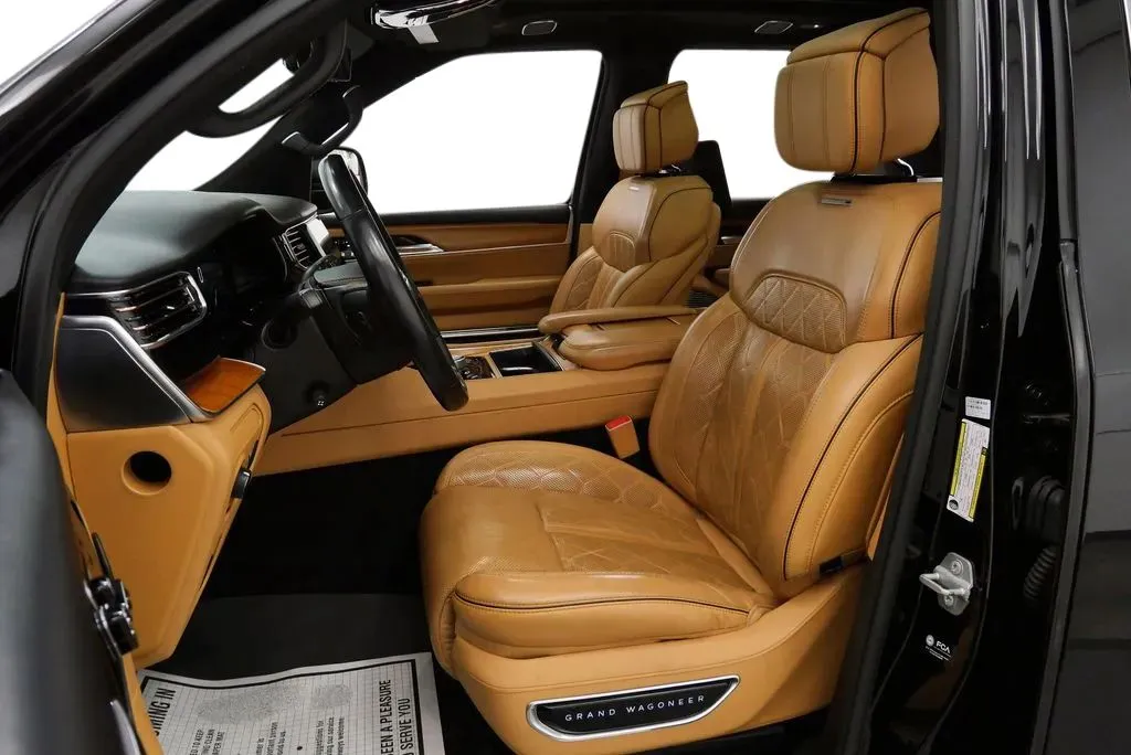 2022 Jeep Grand Wagoneer Series III - Photo 10