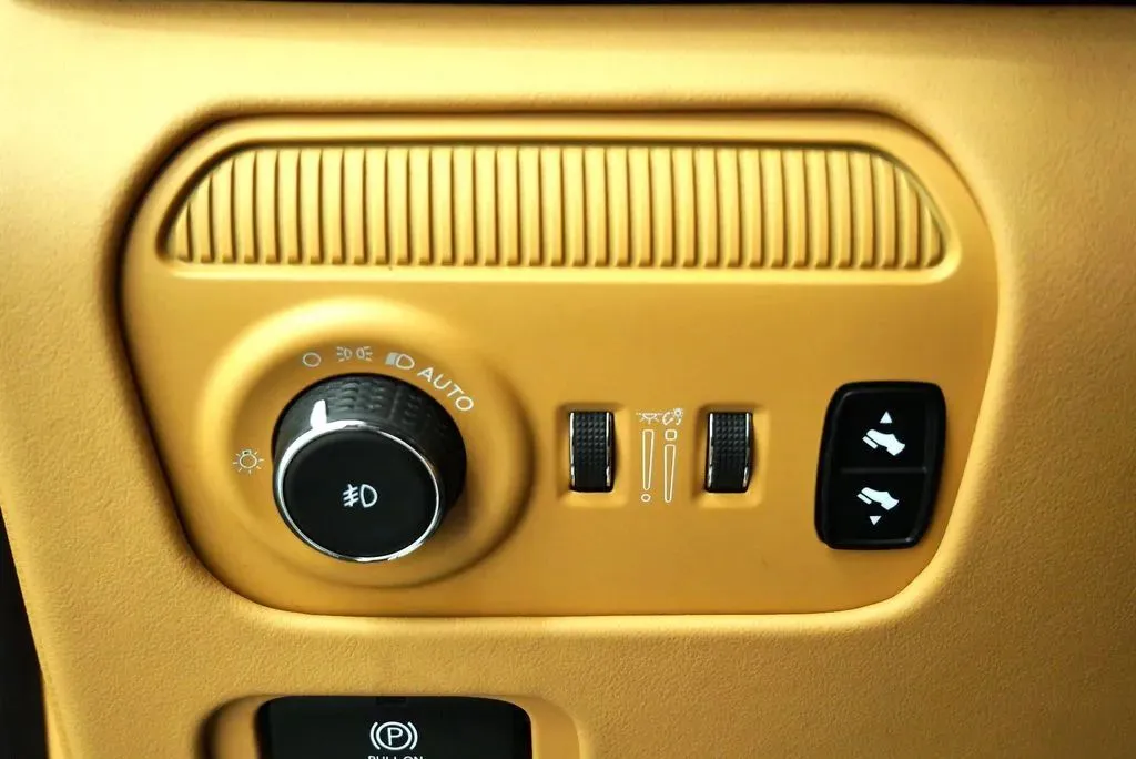 2022 Jeep Grand Wagoneer Series III - Photo 30