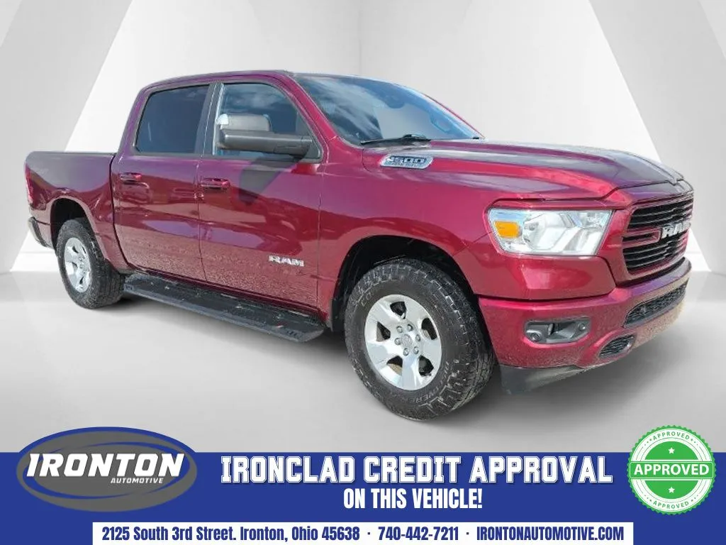2020 RAM 1500 Big Horn/Lone Star 4x4 Crew Cab 5'7's photo
