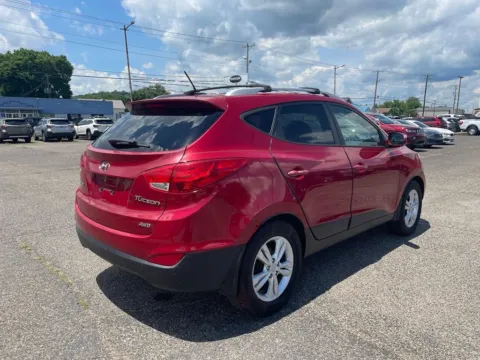 More photos of 2013 Hyundai Tucson GLS at Ironton Automotive, OH