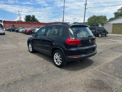 More photos of 2018 Volkswagen Tiguan Limited 2.0T at Ironton Automotive, OH