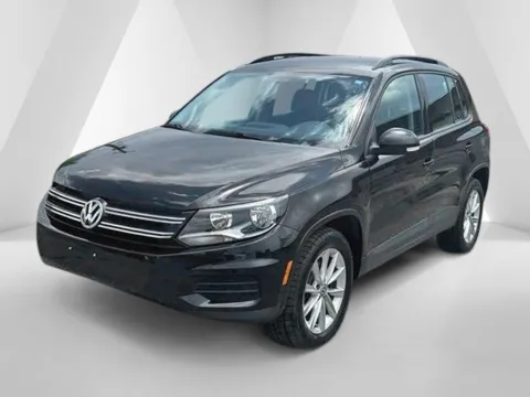 Another view of 2018 Volkswagen Tiguan Limited 2.0T for sale in Ironton, OH at Ironton Automotive