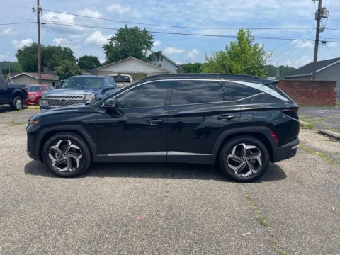 More photos of 2024 Hyundai Tucson Limited at Ironton Automotive, OH