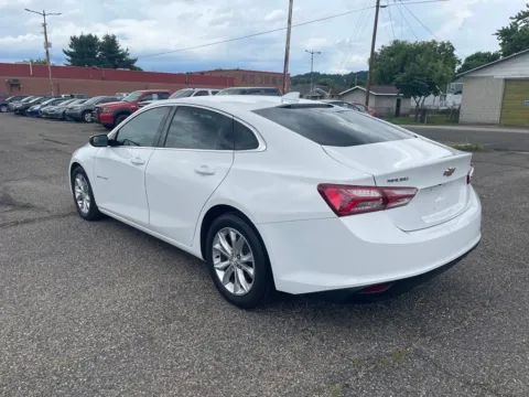 More photos of 2020 Chevrolet Malibu LT at Ironton Automotive, OH