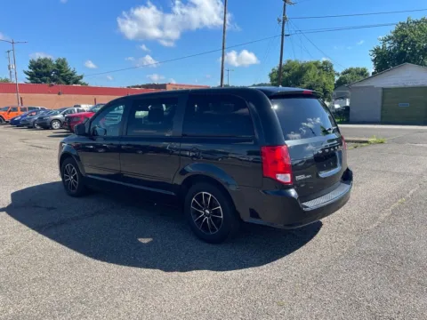More photos of 2016 Dodge Grand Caravan SE Plus at Ironton Automotive, OH