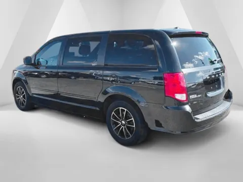 More photos of 2016 Dodge Grand Caravan SE Plus at Ironton Automotive, OH
