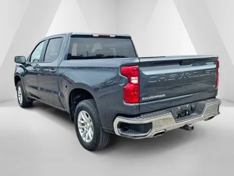 More photos of 2021 Chevrolet Silverado 1500 LT at Ironton Automotive, OH