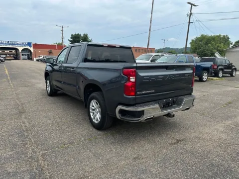 More photos of 2021 Chevrolet Silverado 1500 LT at Ironton Automotive, OH