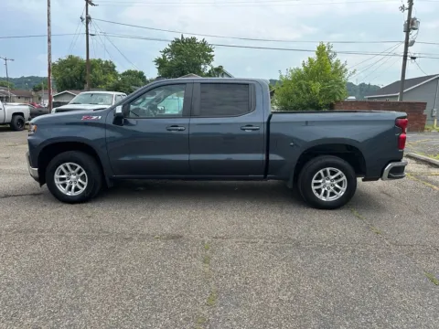 More photos of 2021 Chevrolet Silverado 1500 LT at Ironton Automotive, OH