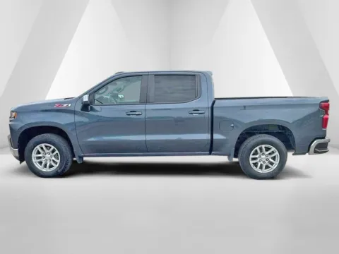 More photos of 2021 Chevrolet Silverado 1500 LT at Ironton Automotive, OH