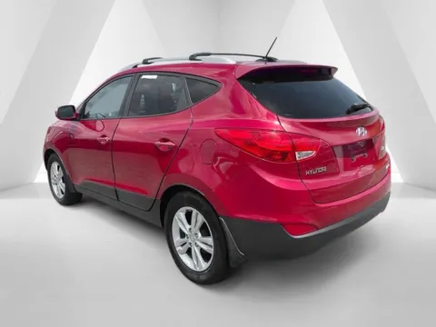 More photos of 2013 Hyundai Tucson GLS at Ironton Automotive, OH