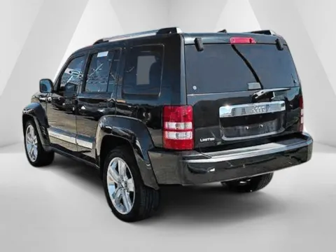 More photos of 2012 Jeep Liberty Limited Jet Edition at Ironton Automotive, OH