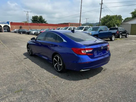 More photos of 2022 Honda Accord Hybrid Sport at Ironton Automotive, OH
