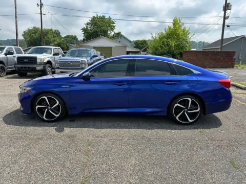 More photos of 2022 Honda Accord Hybrid Sport at Ironton Automotive, OH