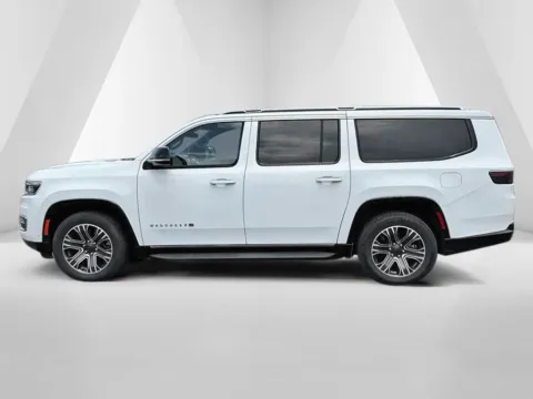 More photos of 2024 Jeep Wagoneer L Series II at Ironton Automotive, OH
