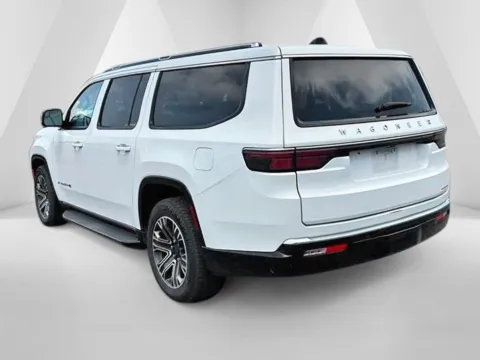 More photos of 2024 Jeep Wagoneer L Series II at Ironton Automotive, OH