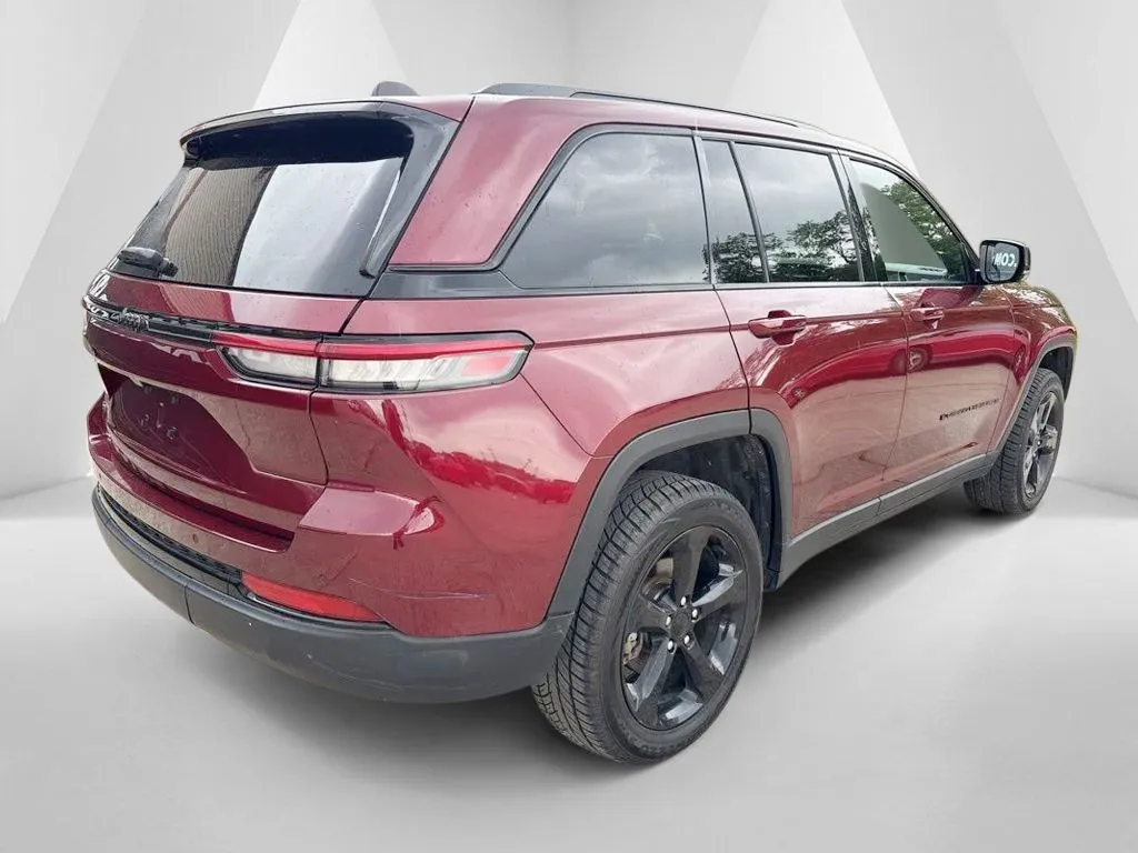 2022 Jeep Grand Cherokee Altitude - Photo 7