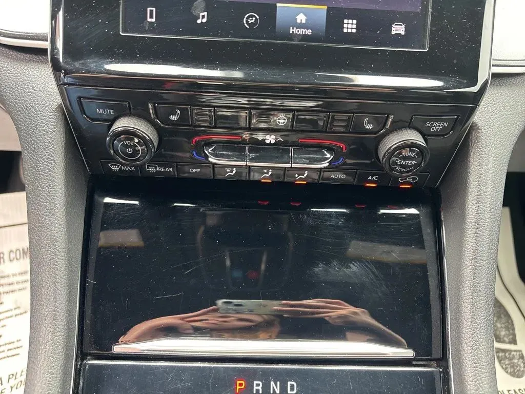 2022 Jeep Grand Cherokee Altitude - Photo 16