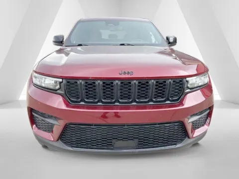 Photos of 2022 Jeep Grand Cherokee Altitude for sale in Ironton, OH at Ironton Automotive
