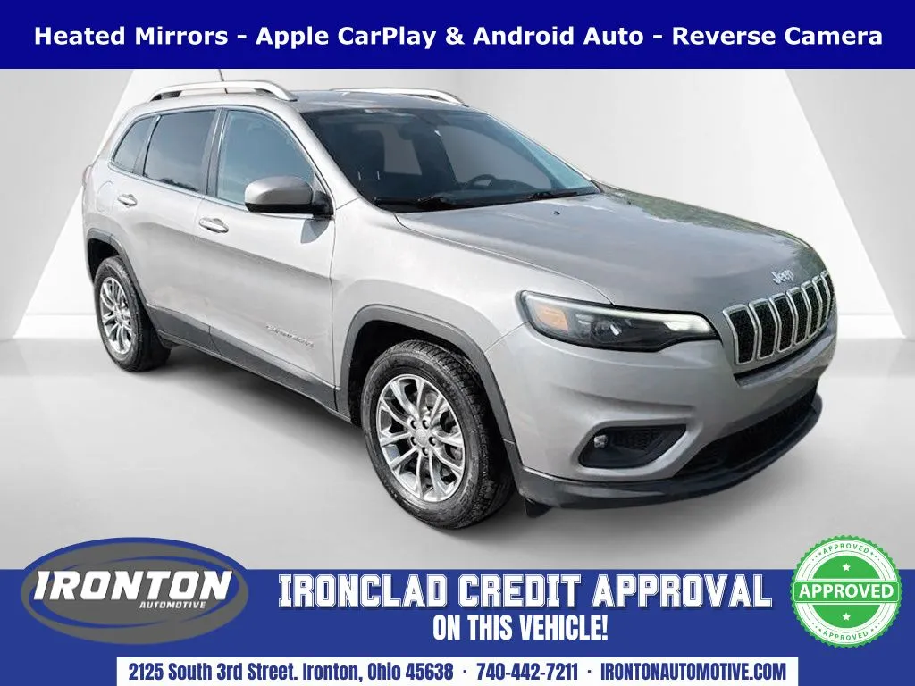 Silver 2019 Jeep Cherokee Latitude Plus for sale in Ironton, OH