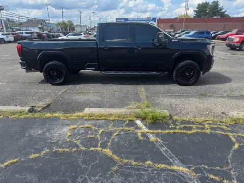 More photos of 2021 GMC Sierra 2500 HD AT4 at Ironton Automotive, OH