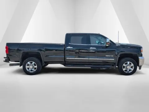 More photos of 2018 GMC Sierra 2500 HD SLT at Ironton Automotive, OH
