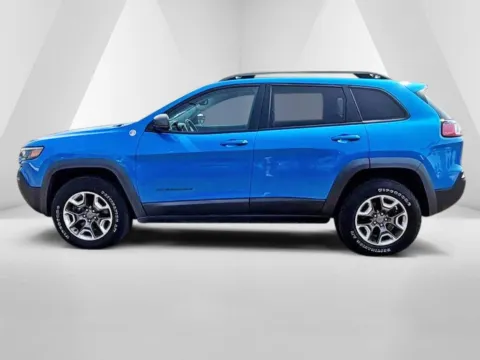 More photos of 2020 Jeep Cherokee Trailhawk at Ironton Automotive, OH