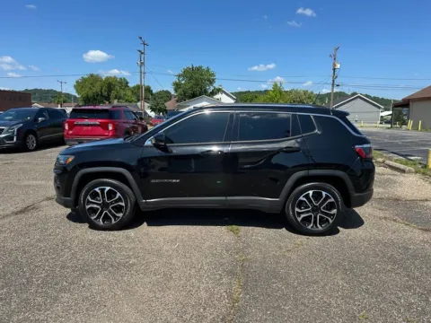 More photos of 2022 Jeep Compass Limited at Ironton Automotive, OH