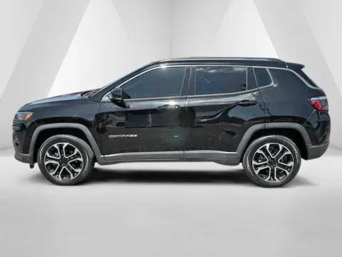 More photos of 2022 Jeep Compass Limited at Ironton Automotive, OH