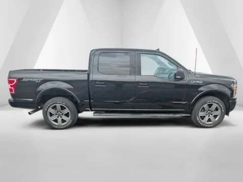 More photos of 2019 Ford F-150 XLT at Ironton Automotive, OH