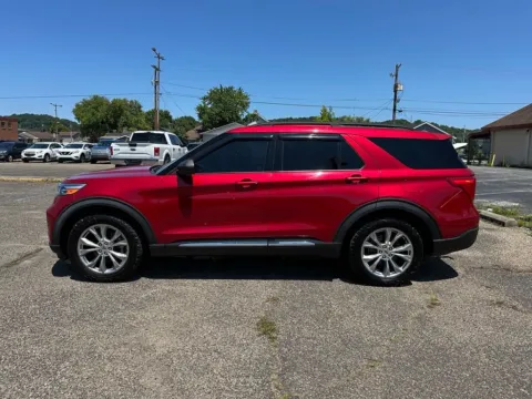 More photos of 2020 Ford Explorer XLT at Ironton Automotive, OH