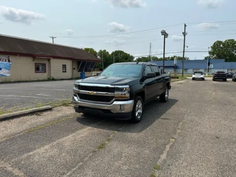 Another view of 2016 Chevrolet Silverado 1500 LT for sale in Ironton, OH at Ironton Automotive