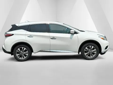 More photos of 2017 Nissan Murano SL at Ironton Automotive, OH