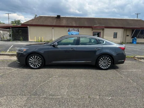 More photos of 2019 Kia Cadenza Premium at Ironton Automotive, OH