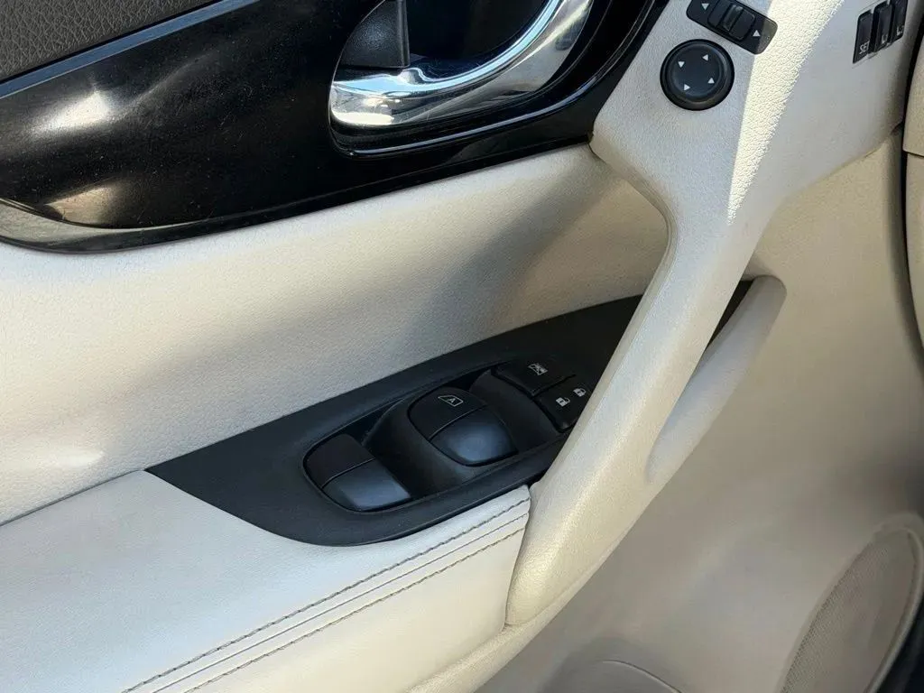 2021 Nissan Rogue Sport SL - Photo 13