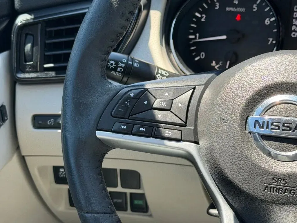 2021 Nissan Rogue Sport SL - Photo 16