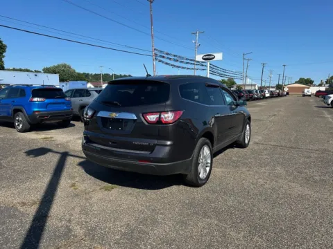 More photos of 2015 Chevrolet Traverse LT at Ironton Automotive, OH
