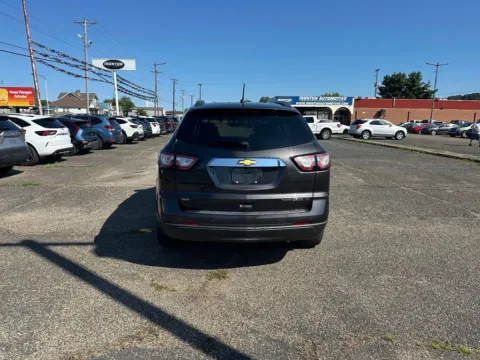 More photos of 2015 Chevrolet Traverse LT at Ironton Automotive, OH