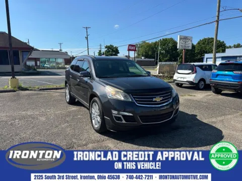 Gray 2015 Chevrolet Traverse LT for sale in Ironton, OH