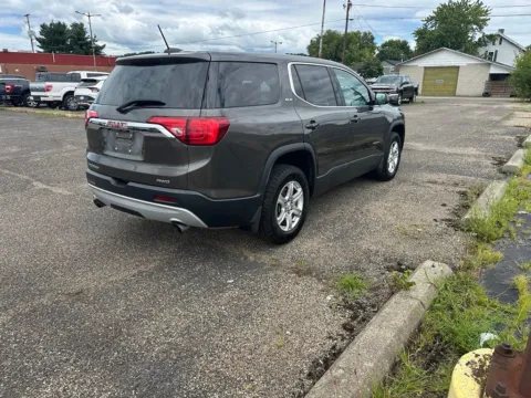 More photos of 2019 GMC Acadia SLE-1 at Ironton Automotive, OH