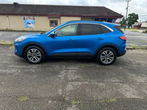 More photos of 2021 Ford Escape SEL at Ironton Automotive, OH