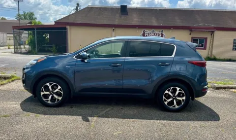 More photos of 2020 Kia Sportage LX at Ironton Automotive, OH