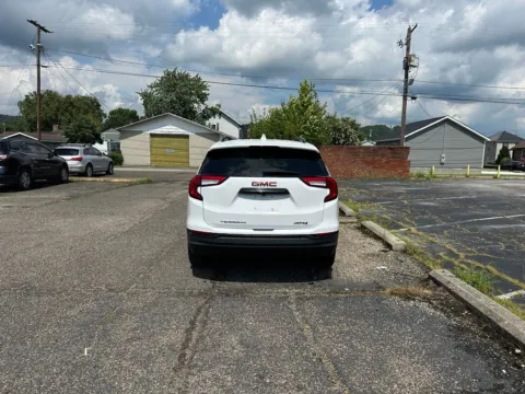 More photos of 2022 GMC Terrain AT4 at Ironton Automotive, OH