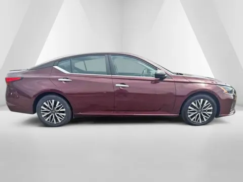 More photos of 2024 Nissan Altima 2.5 SV at Ironton Automotive, OH