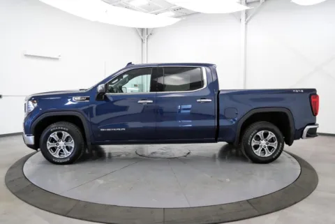 More photos of 2023 GMC Sierra 1500 SLT at Ironton Automotive, OH