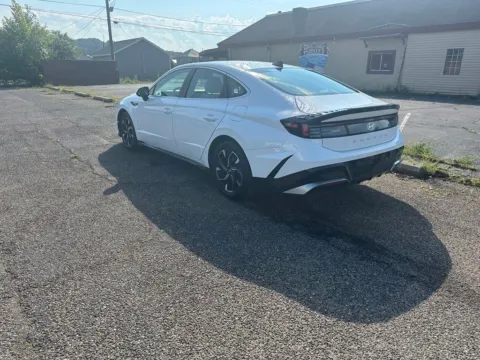 More photos of 2025 Hyundai Sonata SEL at Ironton Automotive, OH