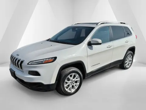 Another view of 2018 Jeep Cherokee Latitude Plus for sale in Ironton, OH at Ironton Automotive