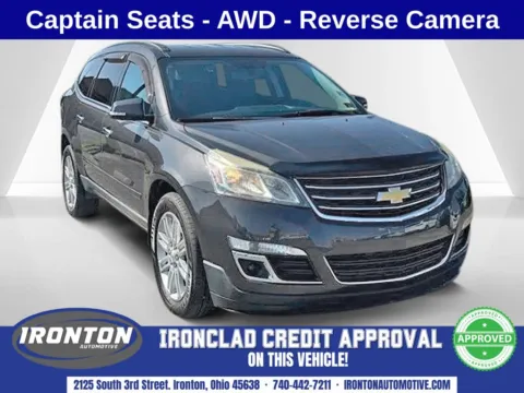 Gray 2015 Chevrolet Traverse LT for sale in Ironton, OH