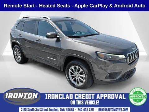 Gray 2021 Jeep Cherokee Latitude Lux for sale in Ironton, OH